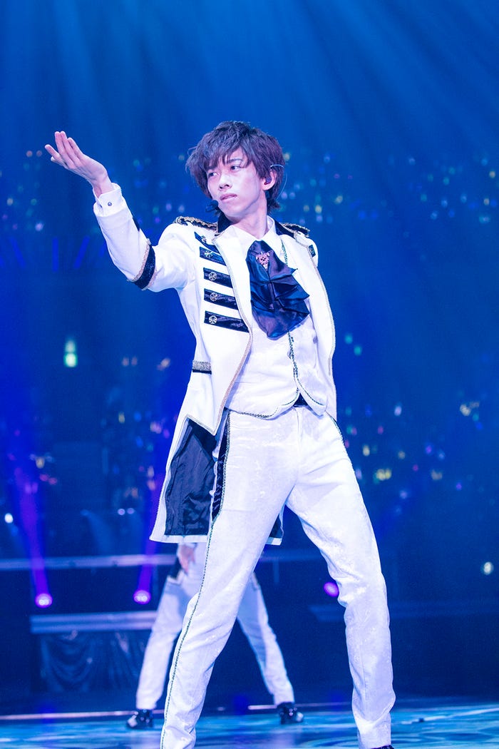 リョウガ/撮影:米山三郎、冨田望、西村廣起、山下陽子