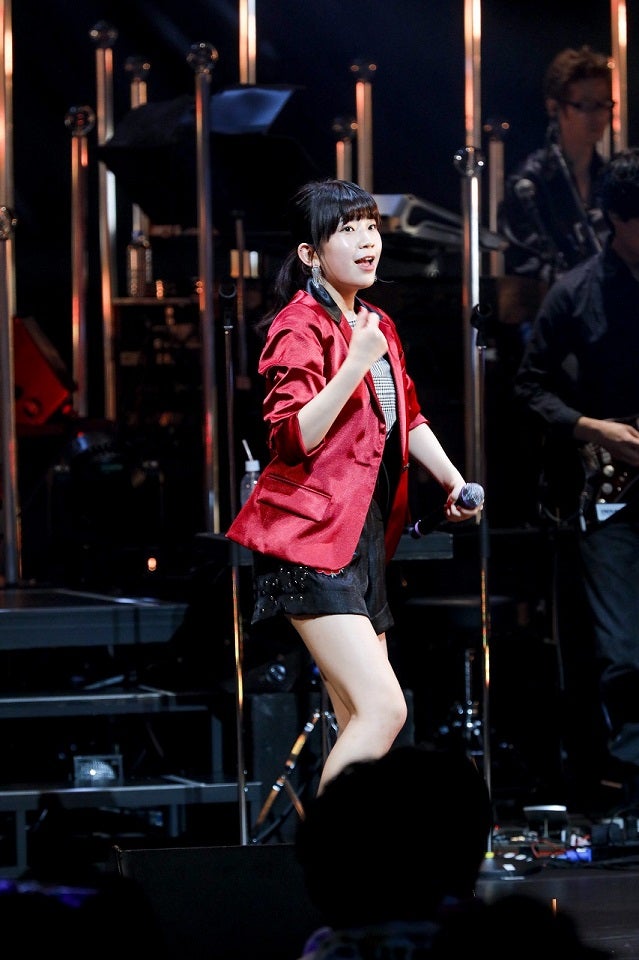 manaka／Photo：HAJIME KAMIIISAKA