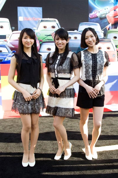 Perfume 遂に世界デビュー ワールドプレミアで美脚をアピール モデルプレス