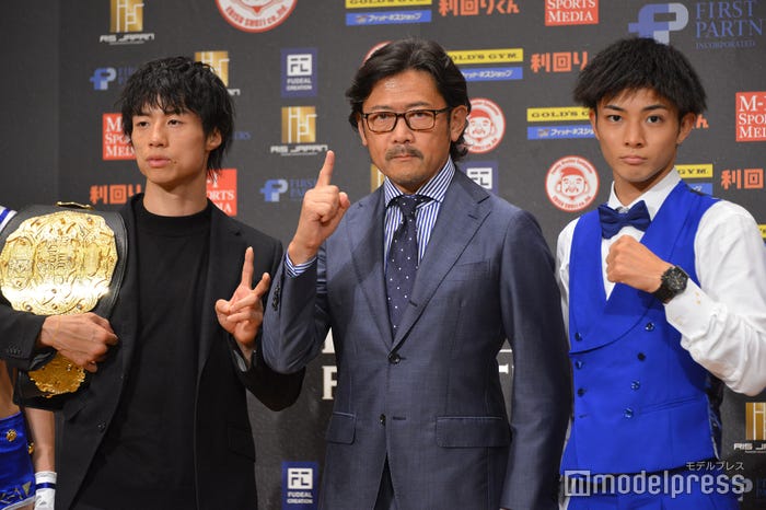 金子晃大、カルロス菊田、玖村将史(C)モデルプレス