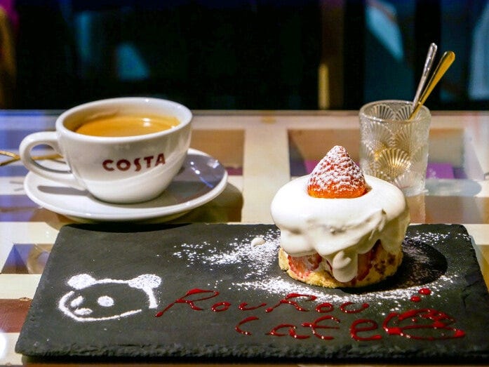 季節のショートケーキセット(税込1500円)※イートイン価格、コーヒー+110円