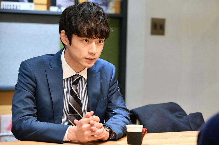 坂口健太郎/「婚姻届に判を捺しただけですが」 (C)TBS