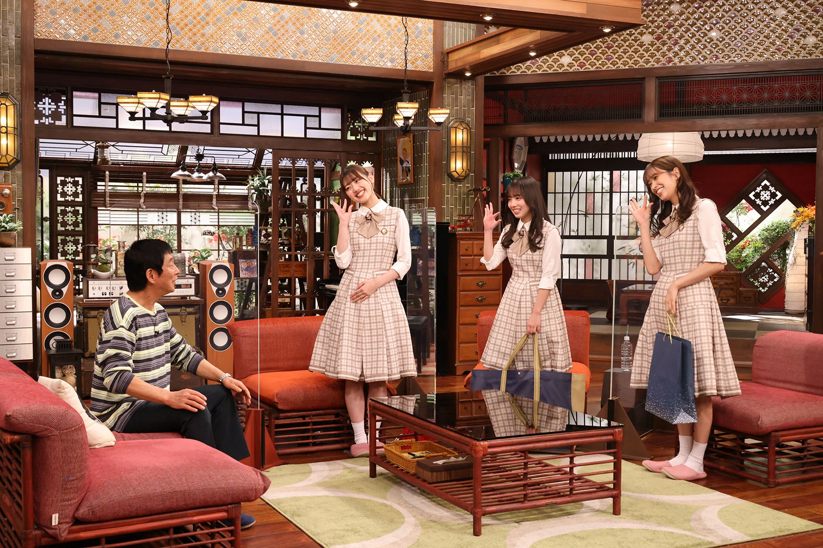 明石家さんま、日向坂46 （C）関西テレビ