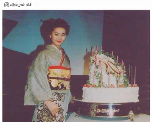 観月ありさ、成人の振袖姿公開に「変わってない」「今の写真かと思った」と驚きの声