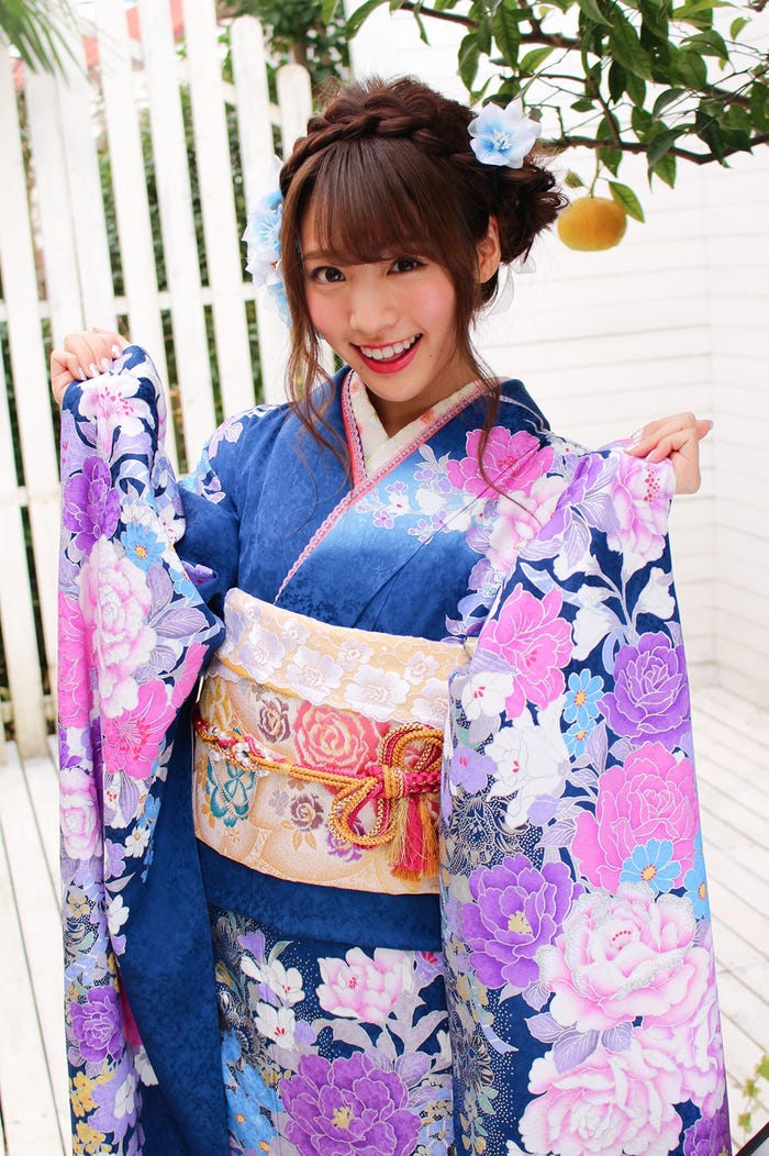 志田友美(画像提供:所属事務所)