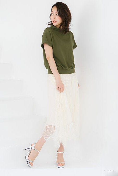 ボトルネックトップス「神戸レタス」1,490円(税込)/画像提供:神戸レタス