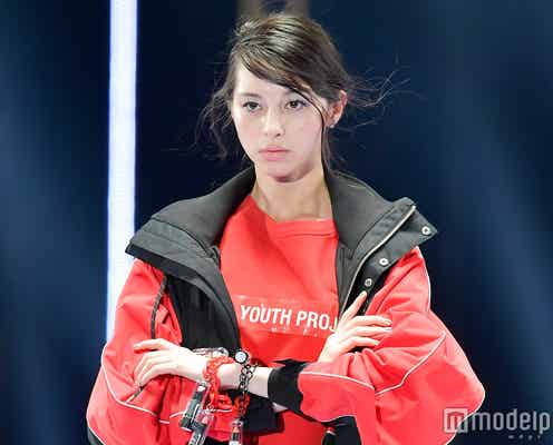 中条あやみでTGC開幕 圧巻オーラでトップバッター<TGC2018S/S>