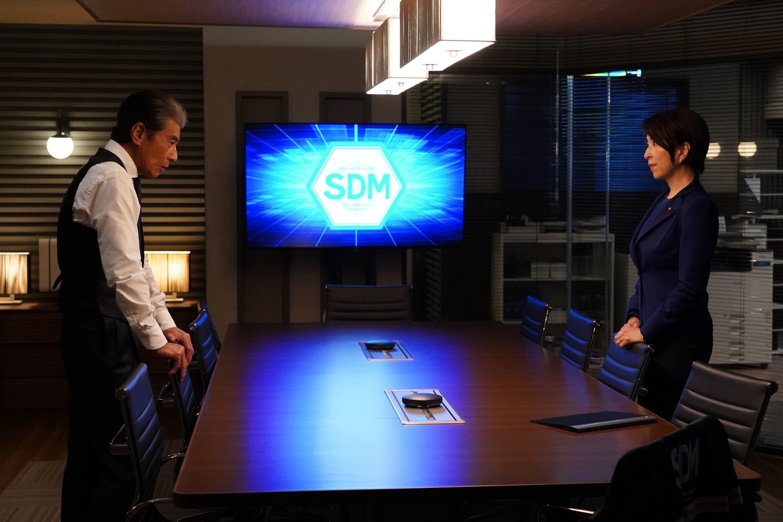 舘ひろし、真矢ミキ「ブルーモーメント」第5話より（C）フジテレビ