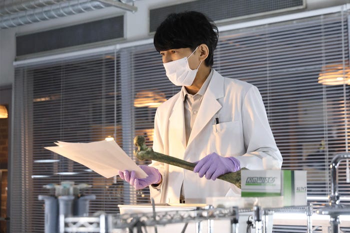 藤木直人「最後の鑑定人」第1話(C)フジテレビ