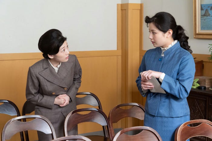 伊藤沙莉、渡邉美穂「虎に翼」第107話(C)NHK