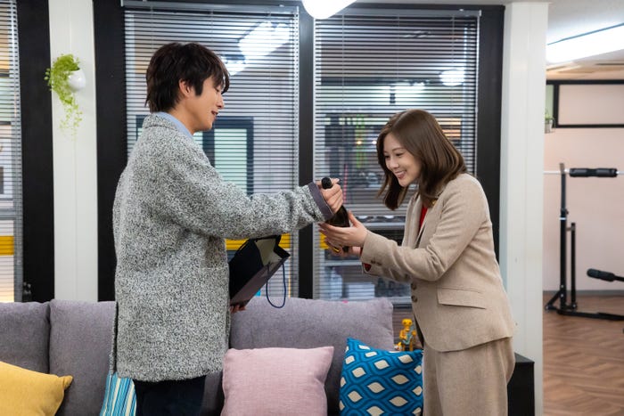 溝端淳平、白石麻衣(C)テレビ朝日