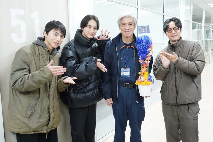 酒井大成、一ノ瀬颯、佐藤浩市、前原滉(C)フジテレビ