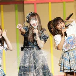 モデルプレス - “SKE48の異端児”松村香織、卒コンで落とし穴に落下 異例の演出続々<SKE48松村香織卒業コンサート~これで終わると思うなよ?~/セットリスト>