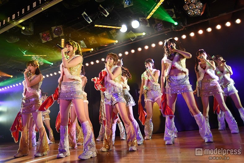 AKB48新チームA「恋愛禁止条例」初日公演／（C）AKS