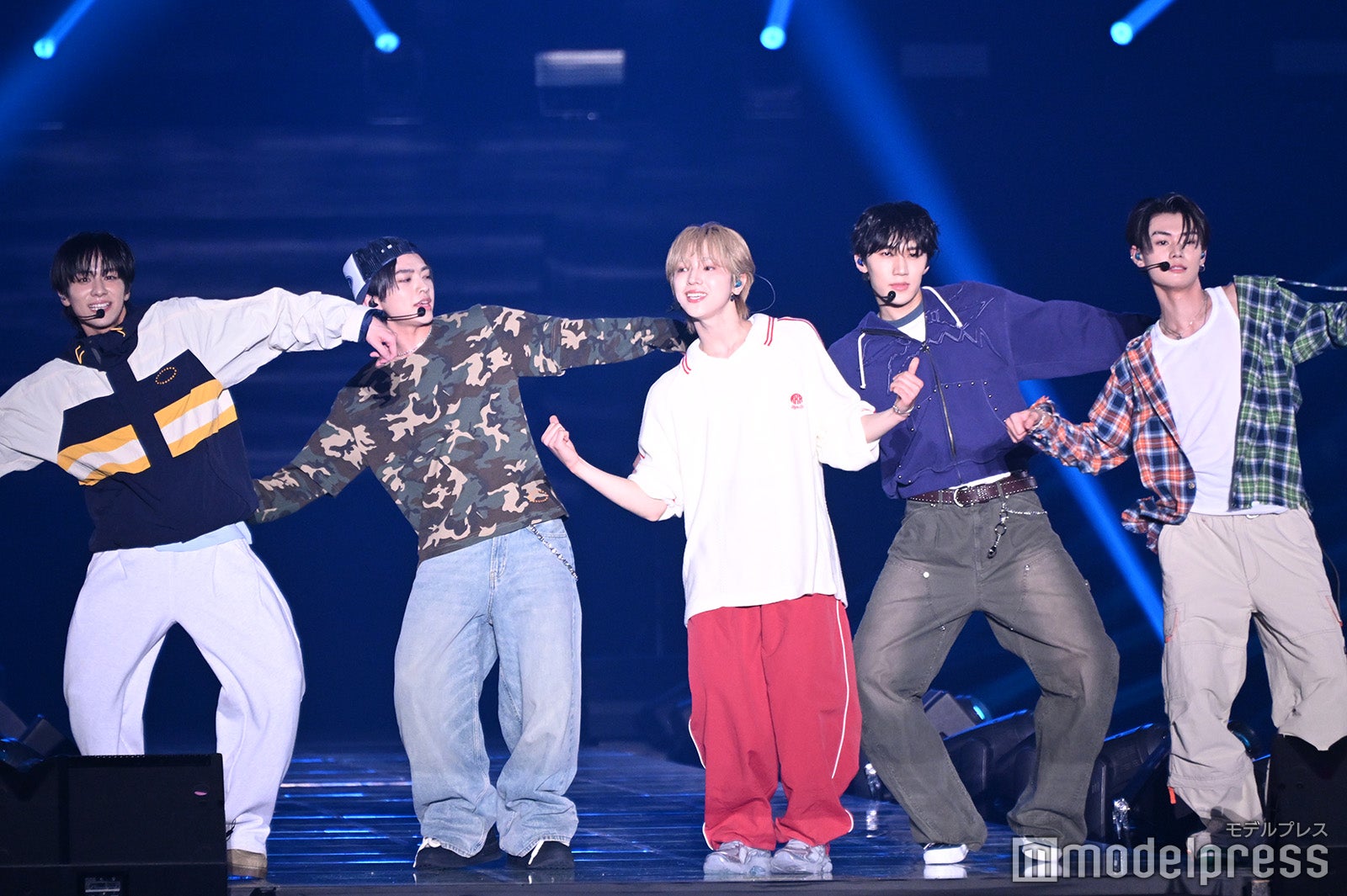 WILD BLUE（C）モデルプレス