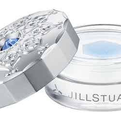 「ジルスチュアート　サムシングピュアブルー　ダイヤモンド グレイズ　リップバーム」（C）JILL STUART Beauty