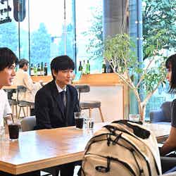 （左から）中川大志、綾野剛、當真あみ／「オールドルーキー」第5話より（C）TBS