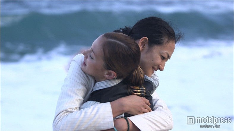 土屋アンナ、冨永愛（C）テレビ朝日