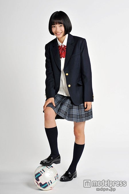 Seventeen 広瀬すず 姉 アリスに続く 高校サッカー10代目マネージャーに就任 モデルプレス