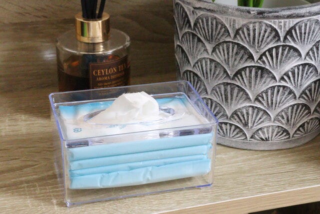 ダイソー　ポケットティッシュケース　クリア　部屋置き