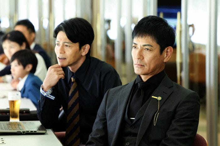 吉沢悠、沢村一樹「ザ・ロイヤルファミリー」 第1話(C)TBS