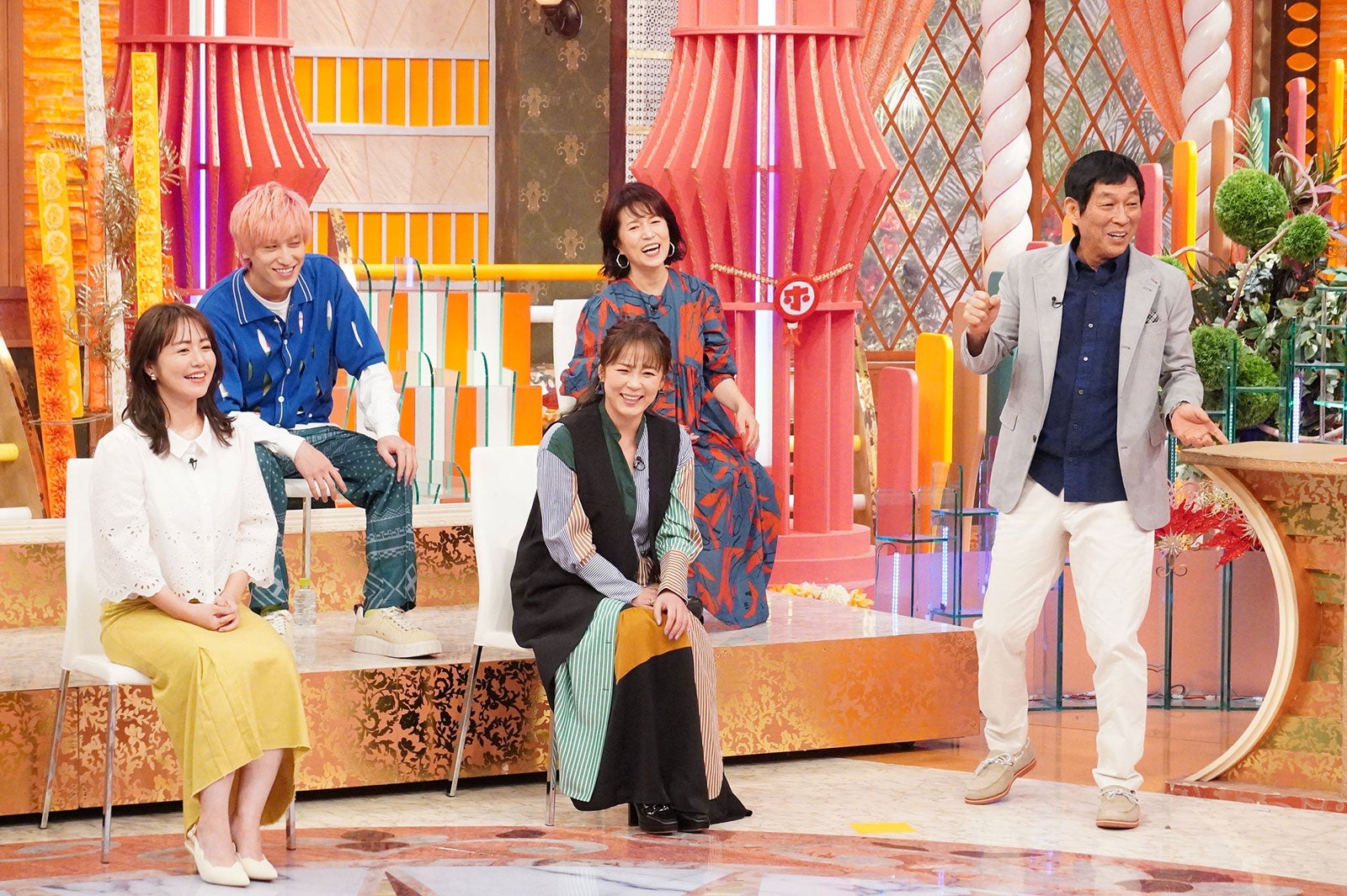 磯山さやか、兼近大樹、佐藤仁美、磯野貴理子、明石家さんま（C）フジテレビ