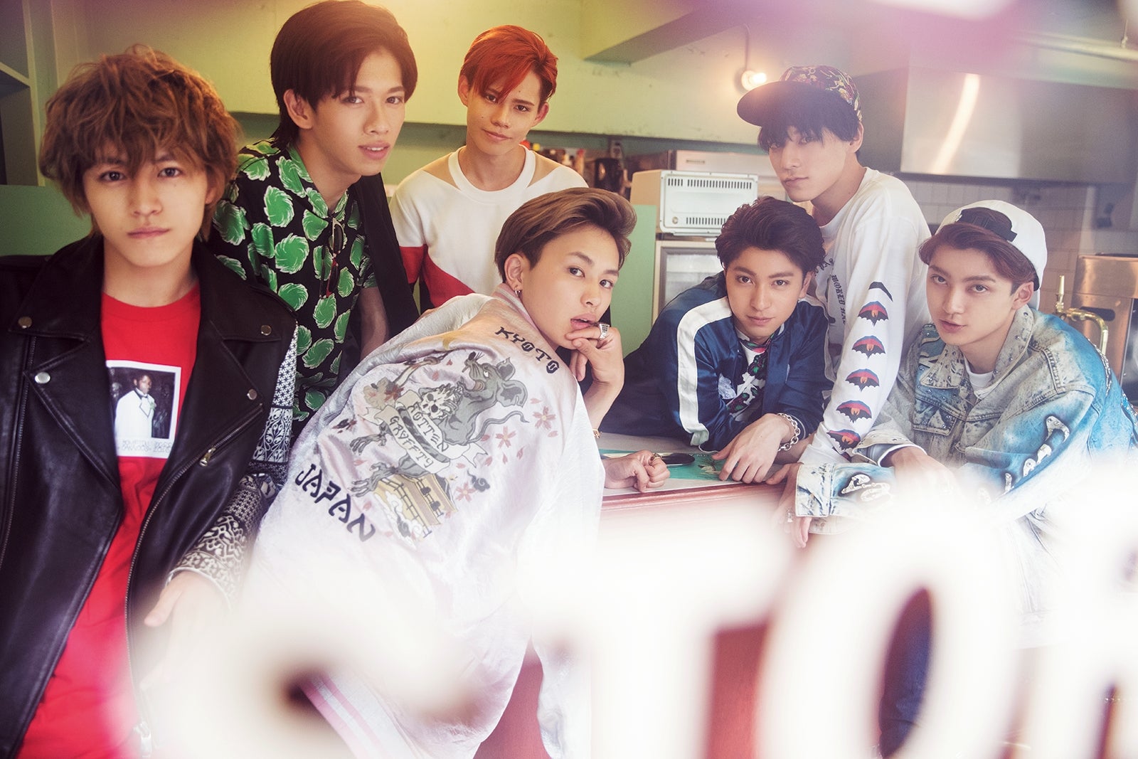 超特急「超特急 FASHION BOOK REC.」より（撮影／須江隆治）