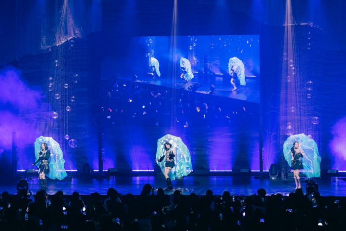 IS:SUE(C)LAPONE GIRLS