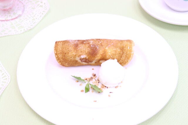 デニーズ　あまおう　ガレット