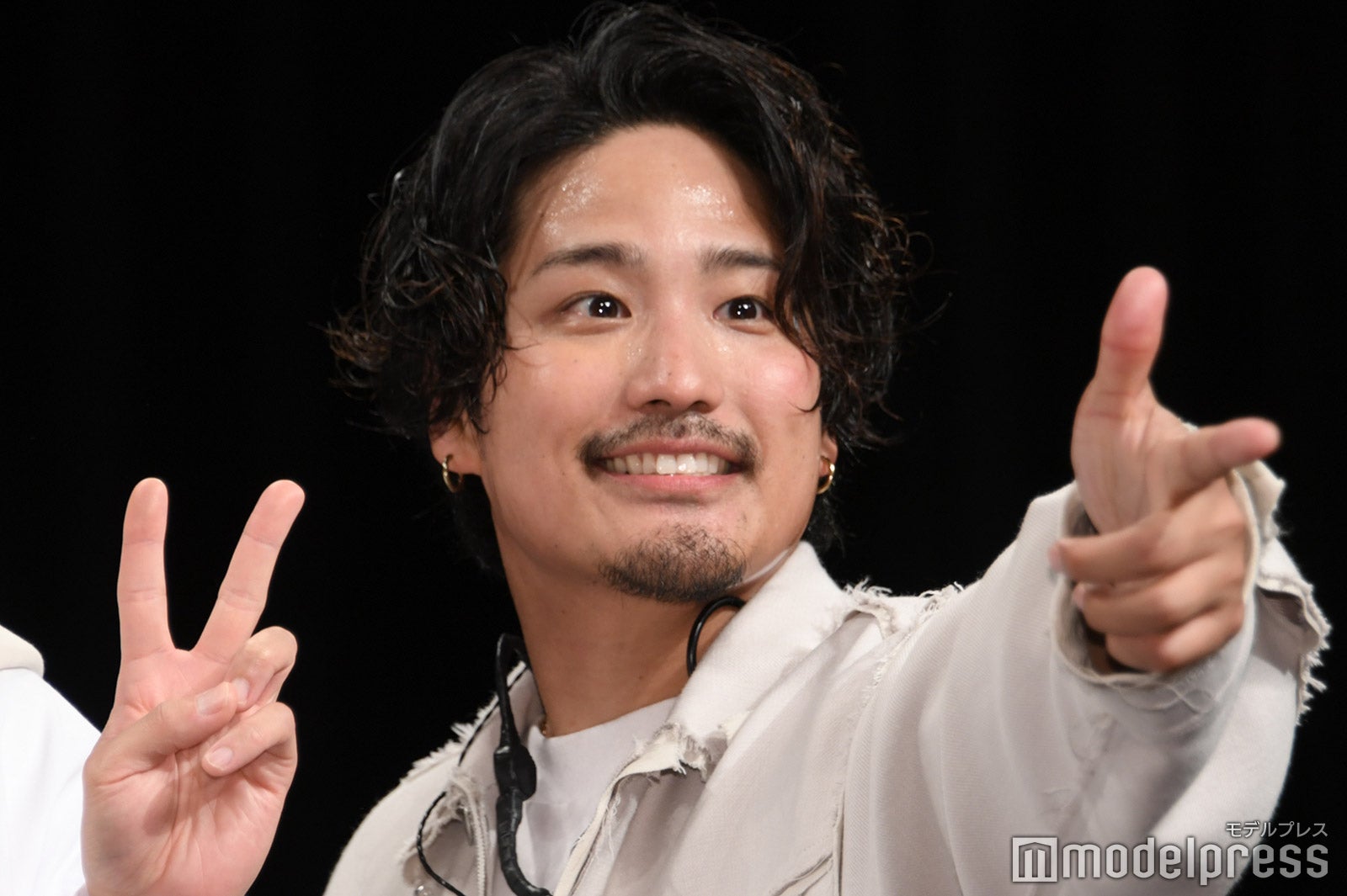 主役の神山智洋よりも喋ってしまい「主役は神ちゃん！」と立て直した桐山照史（C）モデルプレス