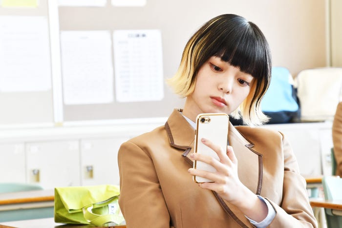 平手友梨奈(C)テレビ朝日