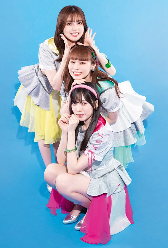 運上弘菜、豊永阿紀、地頭江音々（画像提供：白夜書房）