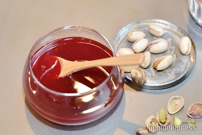 ラズベリーソース (C)モデルプレス