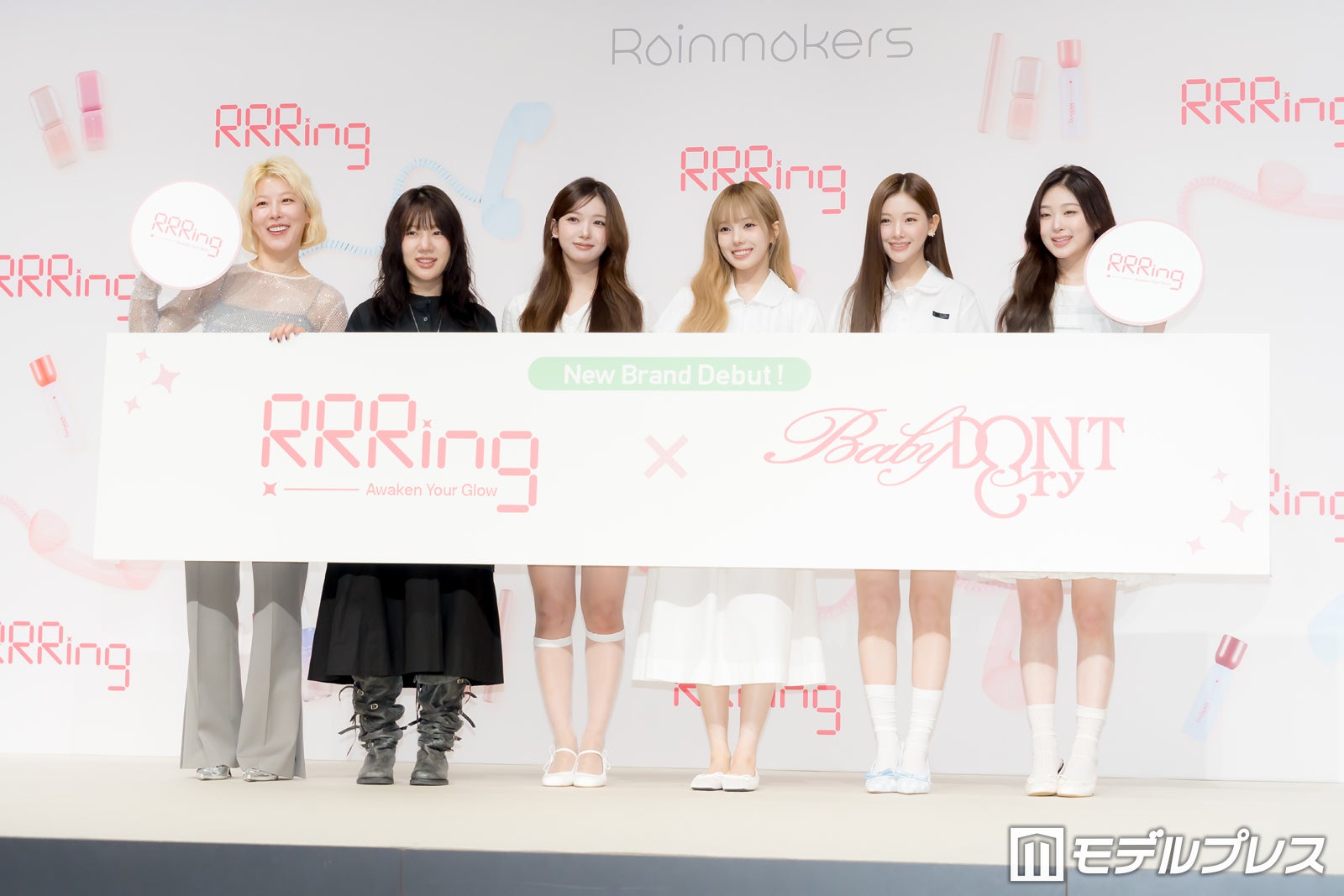 （左から）ソ・スギョン、カン・ダイン、クミ、ミア、イヒョン、ベニ（C）モデルプレス