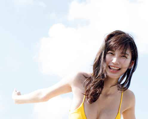 “リアル峰不二子”小倉優香、美バスト&ボディあらわなビキニ姿披露