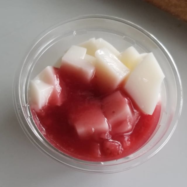 セブンのもっちりわらび餅練乳いちご