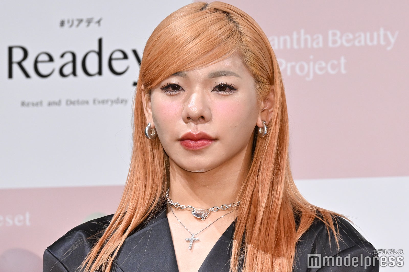 整形前のとうあ（C）モデルプレス