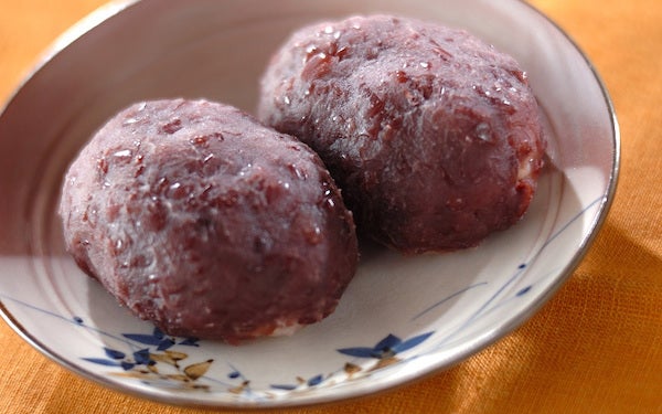 【となりのトトロ】カンタのおばあちゃんが引越し祝いにくれた「おはぎ」