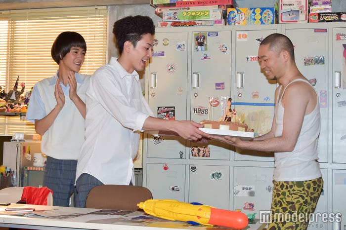 間宮祥太朗のバースデーをお祝い(C)モデルプレス