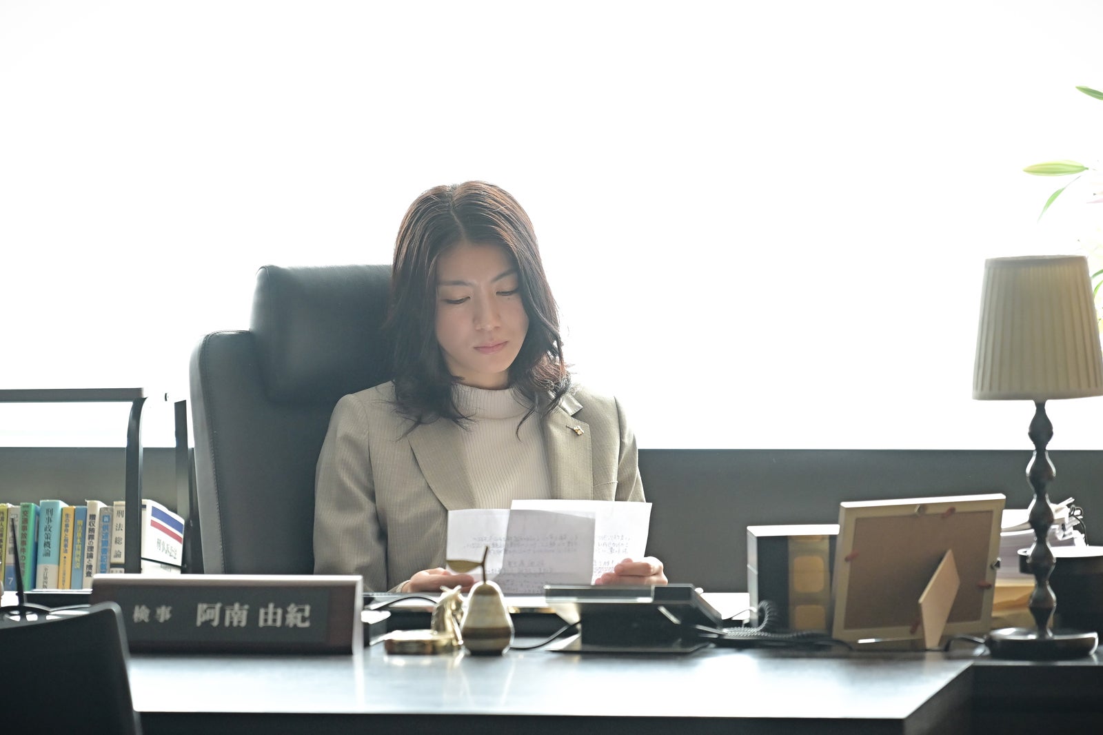 瀧内公美「クジャクのダンス、誰が見た？」第3話（C）TBS