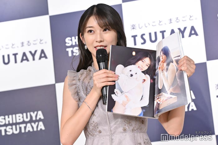 牧野真莉愛(C)モデルプレス