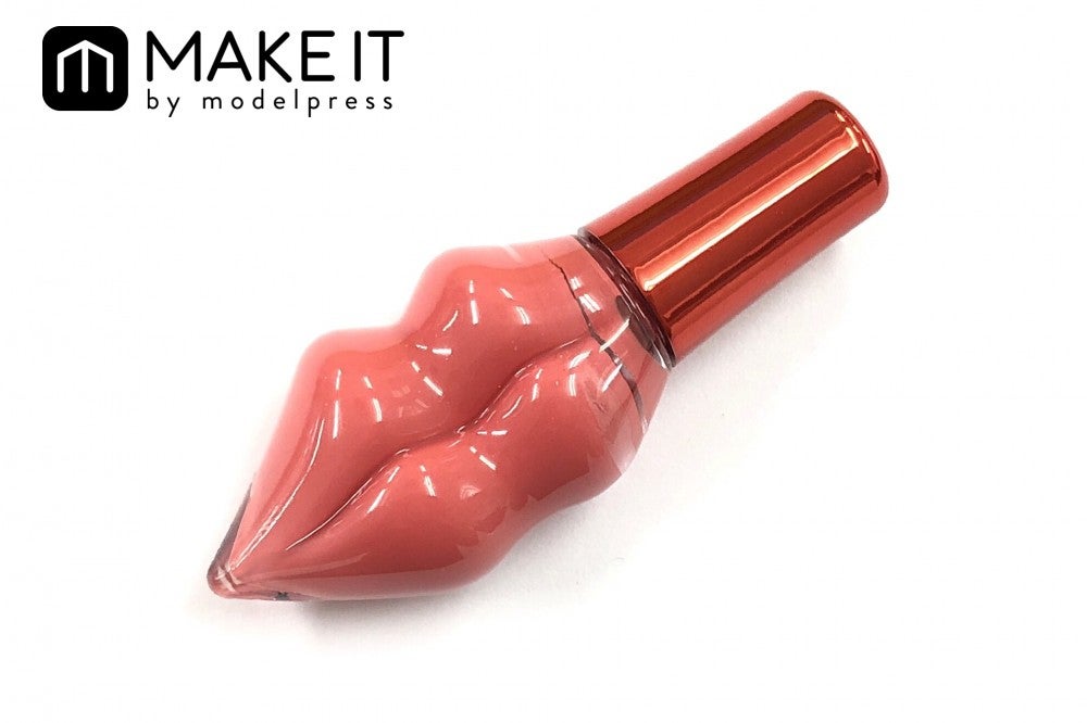 プランプピンク／メルティー リップセラム／206 ボヤージュピンク／1,300円（税抜） (C)メイクイット