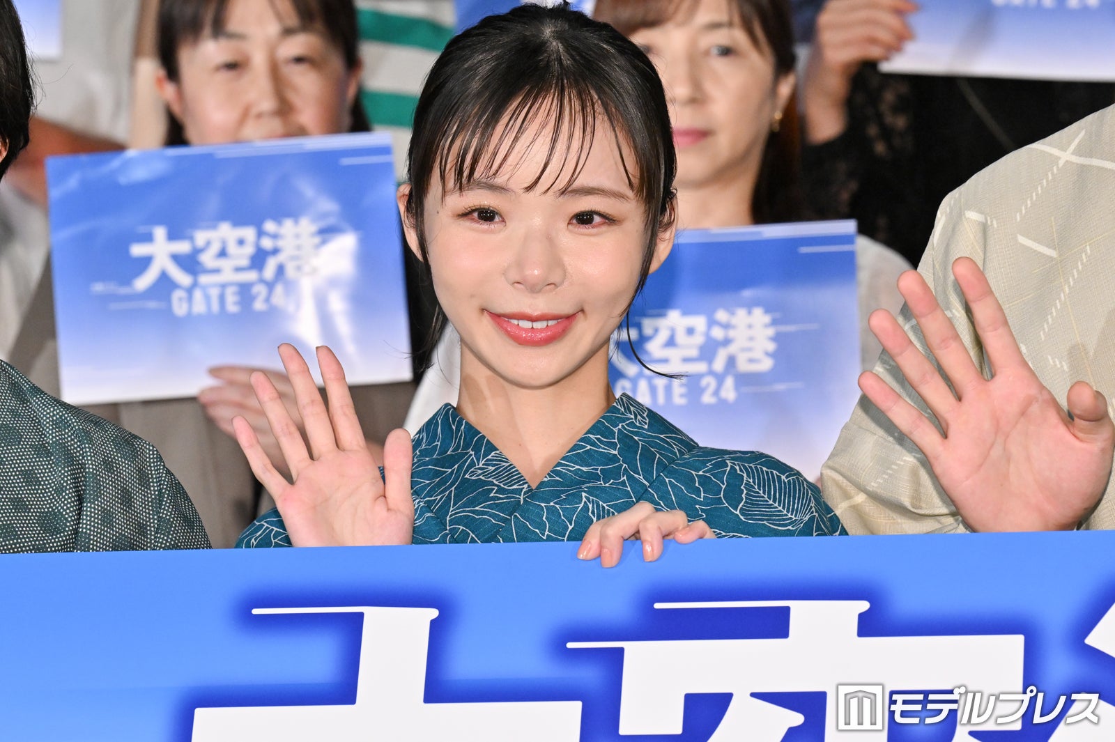 趣里（C）モデルプレス