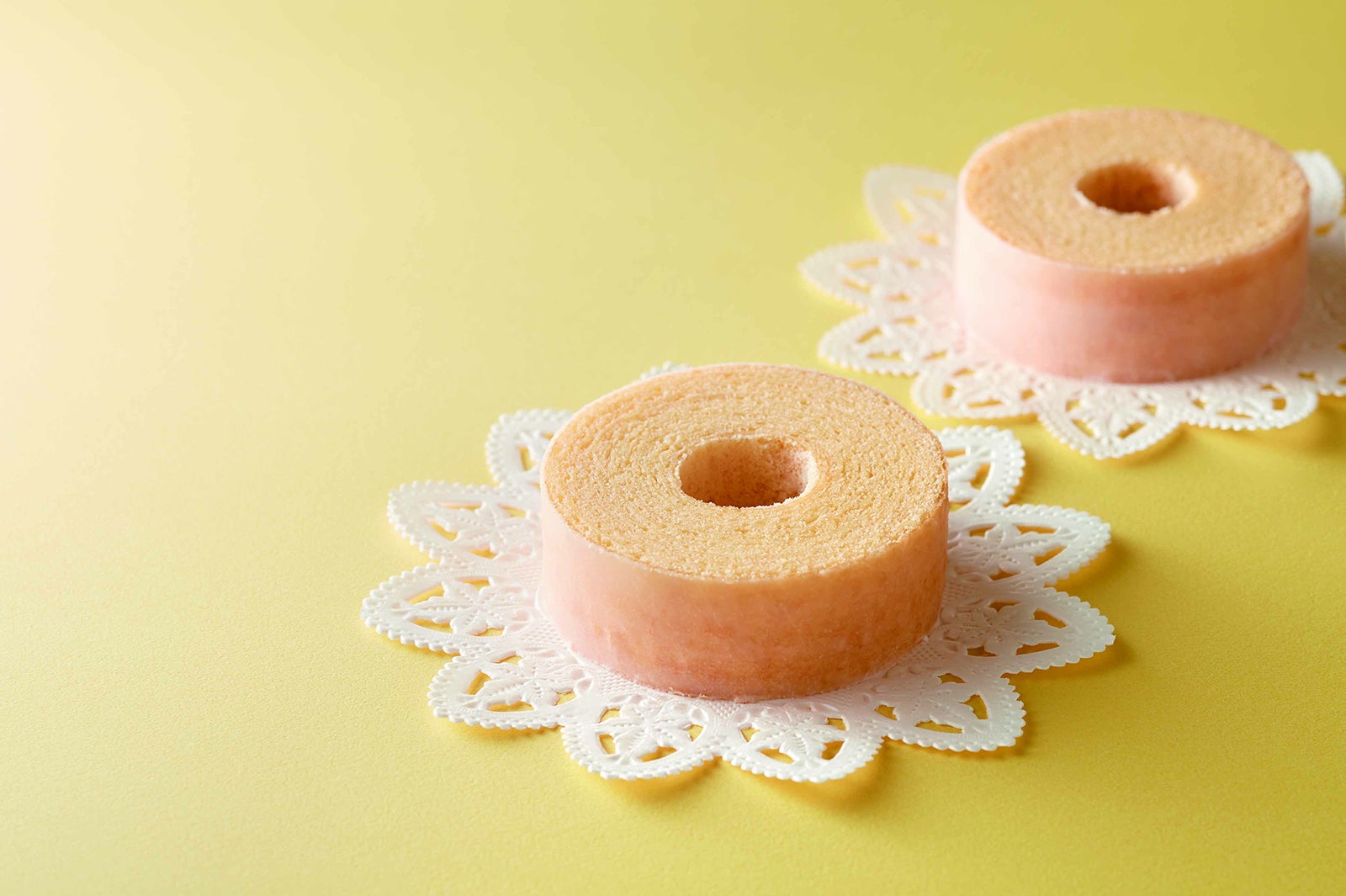 CLUB HARIE e-challenge：バームクーヘンmini e-challenge（1個357円）／画像提供：東京ステーション開発