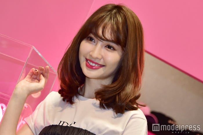 小嶋陽菜(C)モデルプレス