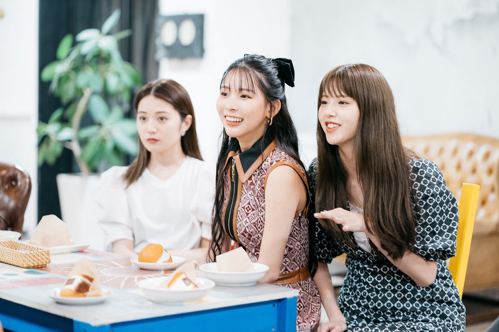 浪花ほのか、ミチ、鈴木ゆうか「オオカミちゃんには騙されない 同窓会スペシャル」（C）AbemaTV,Inc.