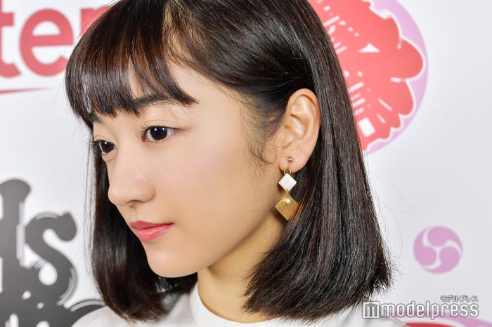 イヤリングはファンからのプレゼント (C)モデルプレス