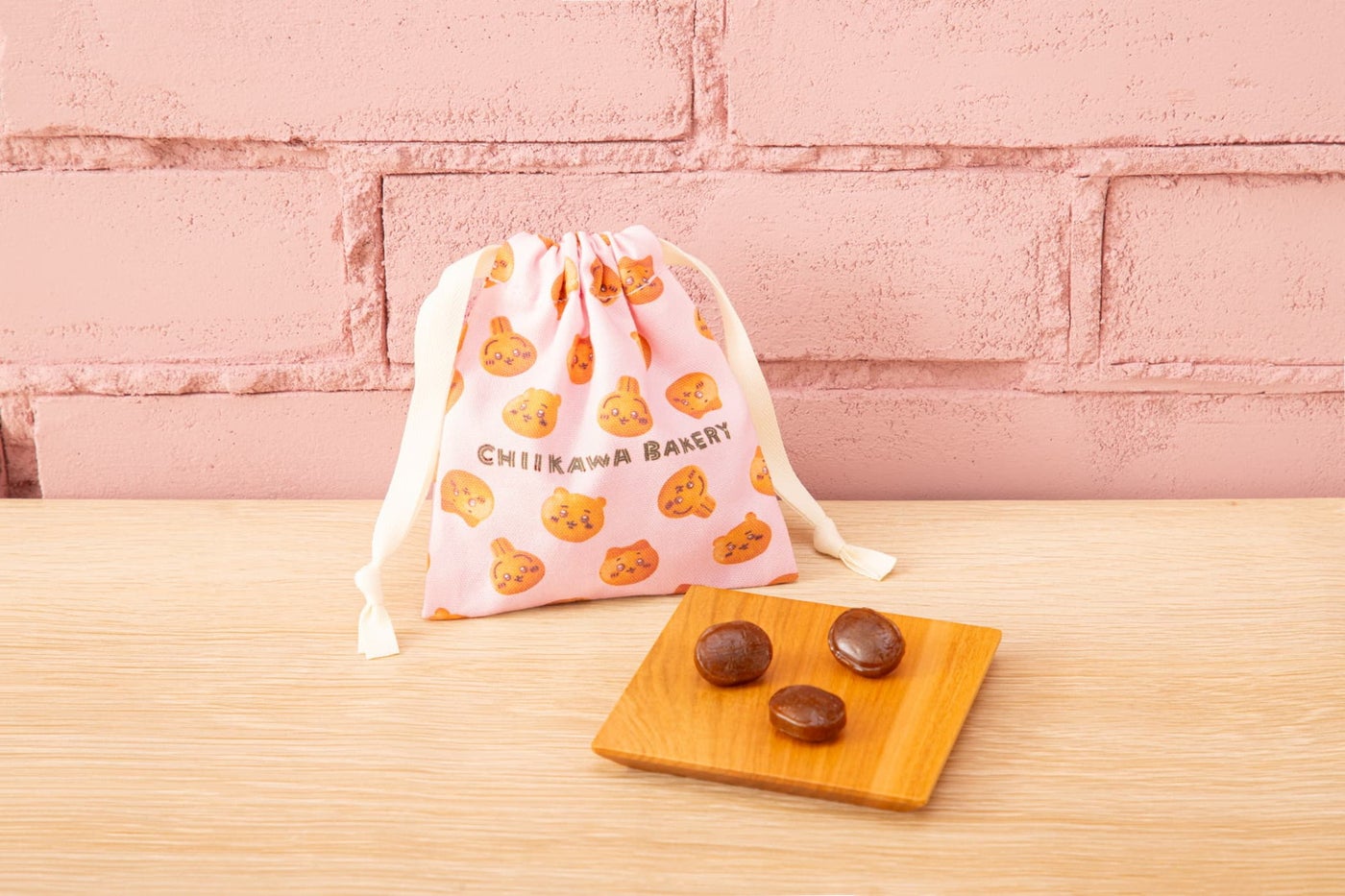 （ちいかわベーカリー キャンディ入り巾着　税込1,320円C）nagano