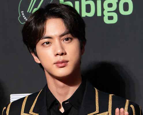 BTS・JIN、入隊も「ファンほぼ来ていない」現地記者も驚いた秩序守るARMY