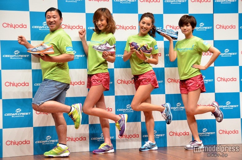 （左から）スギちゃん、西山茉希、中村アン、弥香